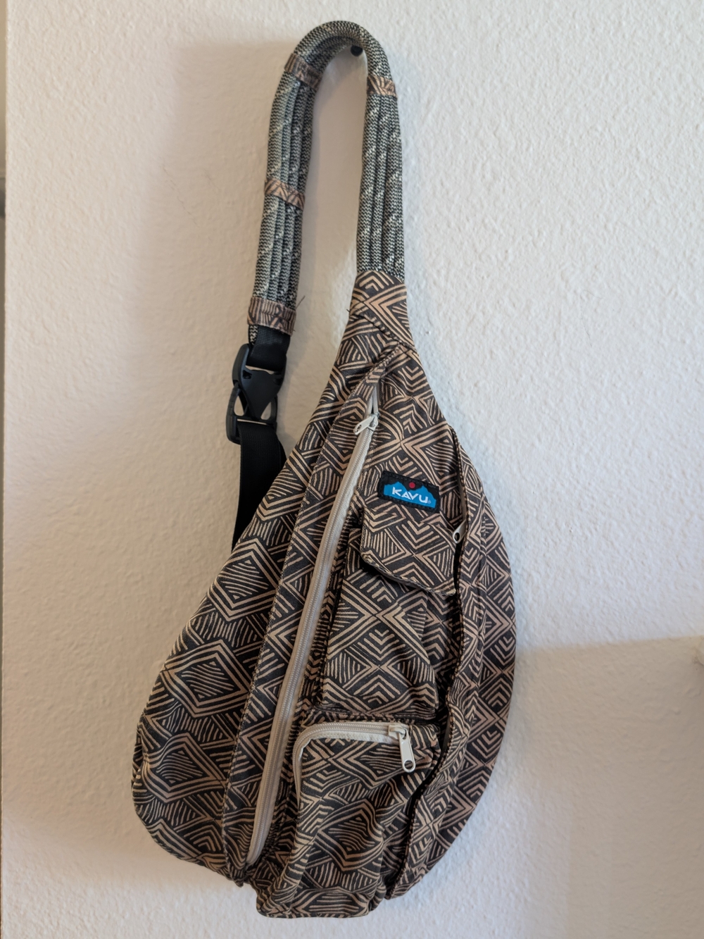Kavu Brown & Black Geometric Sling Pack